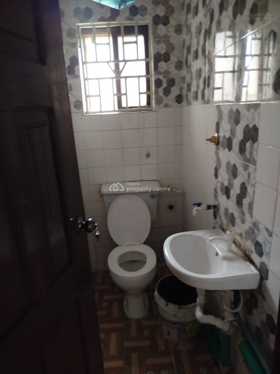 Standard 2 Bedroom Apartment Upstairs, Marshy Hill Estate, Ajah, Lagos, Flat / Apartment for Rent