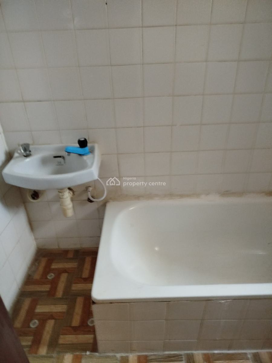 Standard 2 Bedroom Apartment Upstairs, Marshy Hill Estate, Ajah, Lagos, Flat / Apartment for Rent