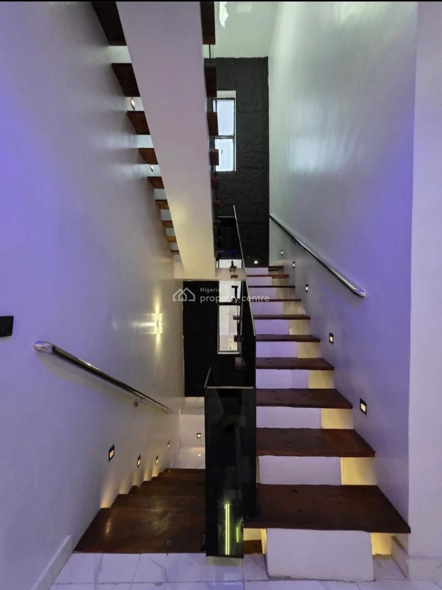 5 Bedroom Fully-detached Duplex with Bq, Ajah, Lagos, Detached Duplex for Sale