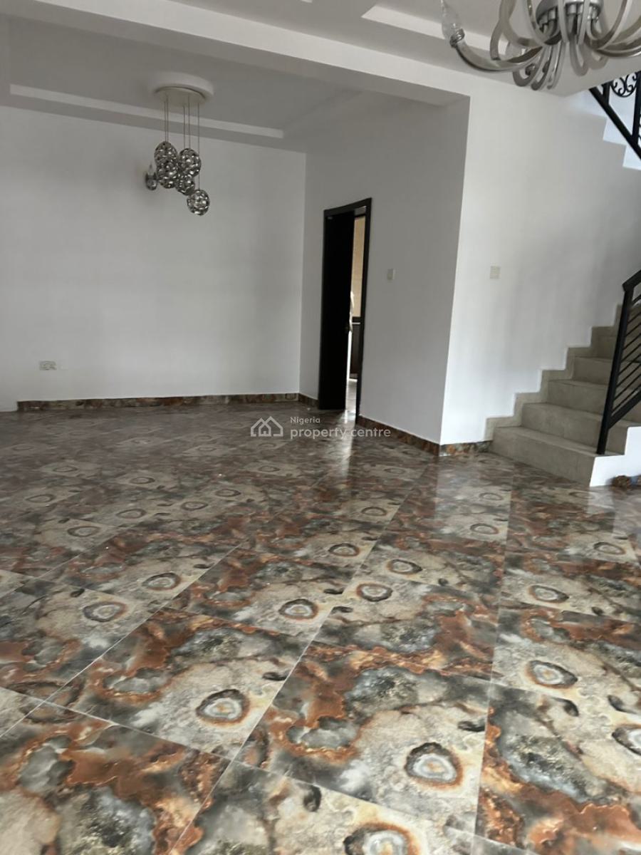 4 Bedrooms Terrace with Bq, Chevron, Lekki, Lagos, Terraced Duplex for Rent