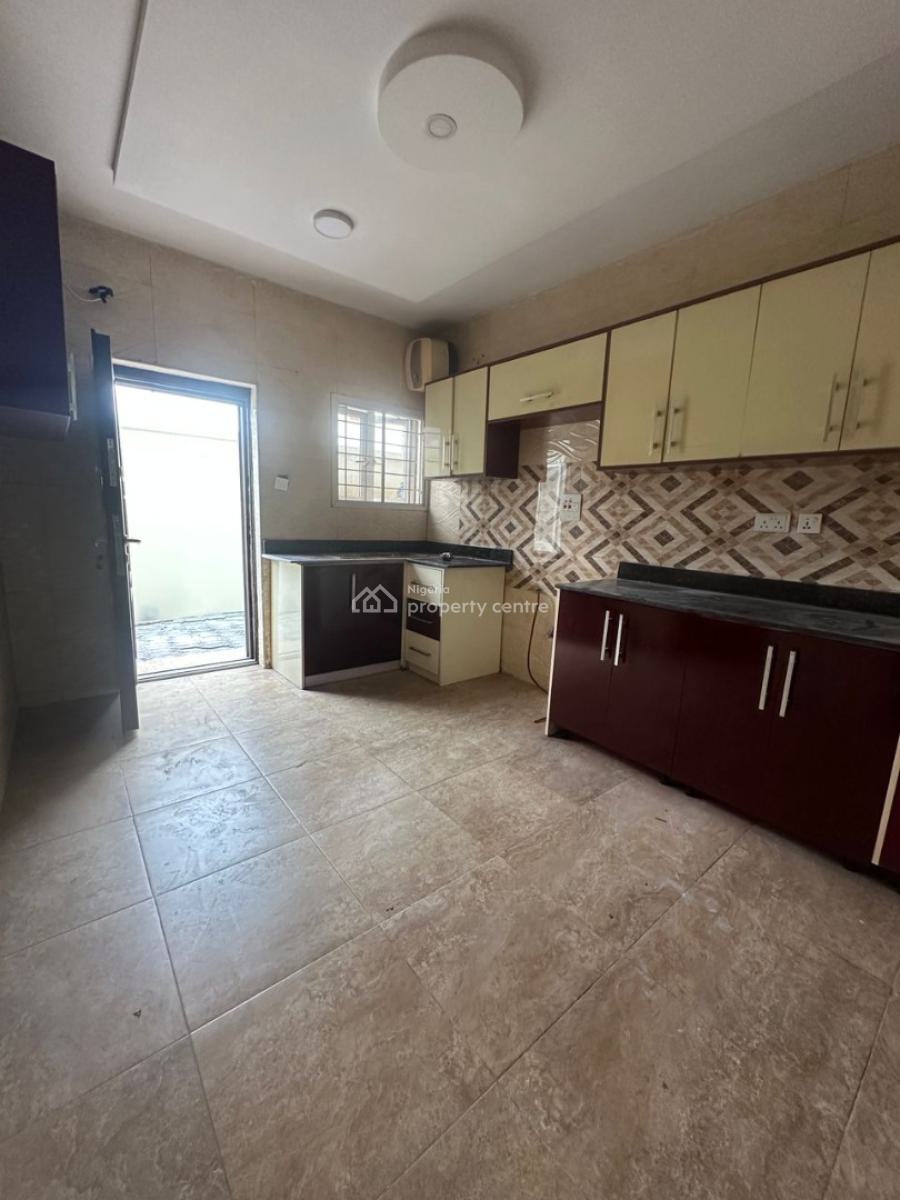 4 Bedrooms Terrace with Bq, Chevron, Lekki, Lagos, Terraced Duplex for Rent