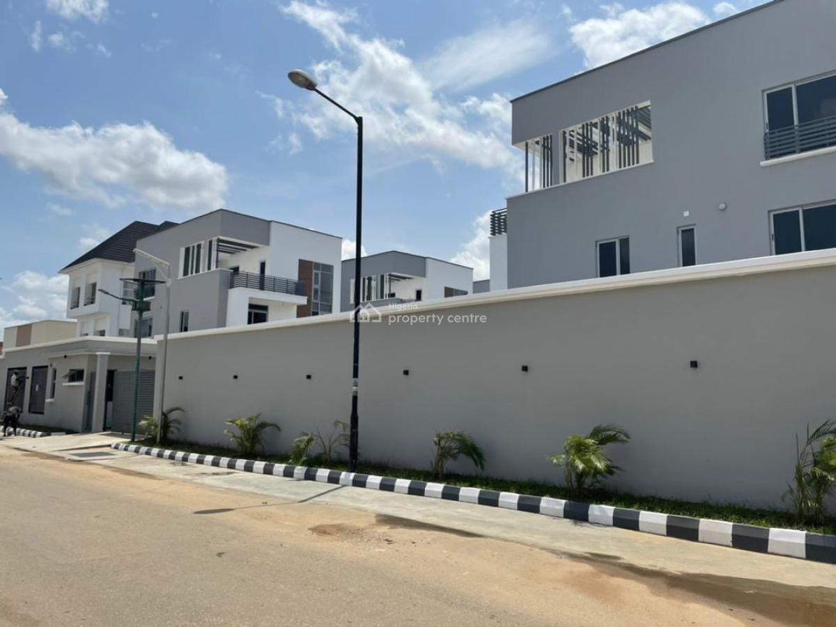 Lovely 4 Bedroom Detached Duplex with 2 Bq and Swimming Pool, Ikeja Gra, Ikeja, Lagos, Detached Duplex for Sale