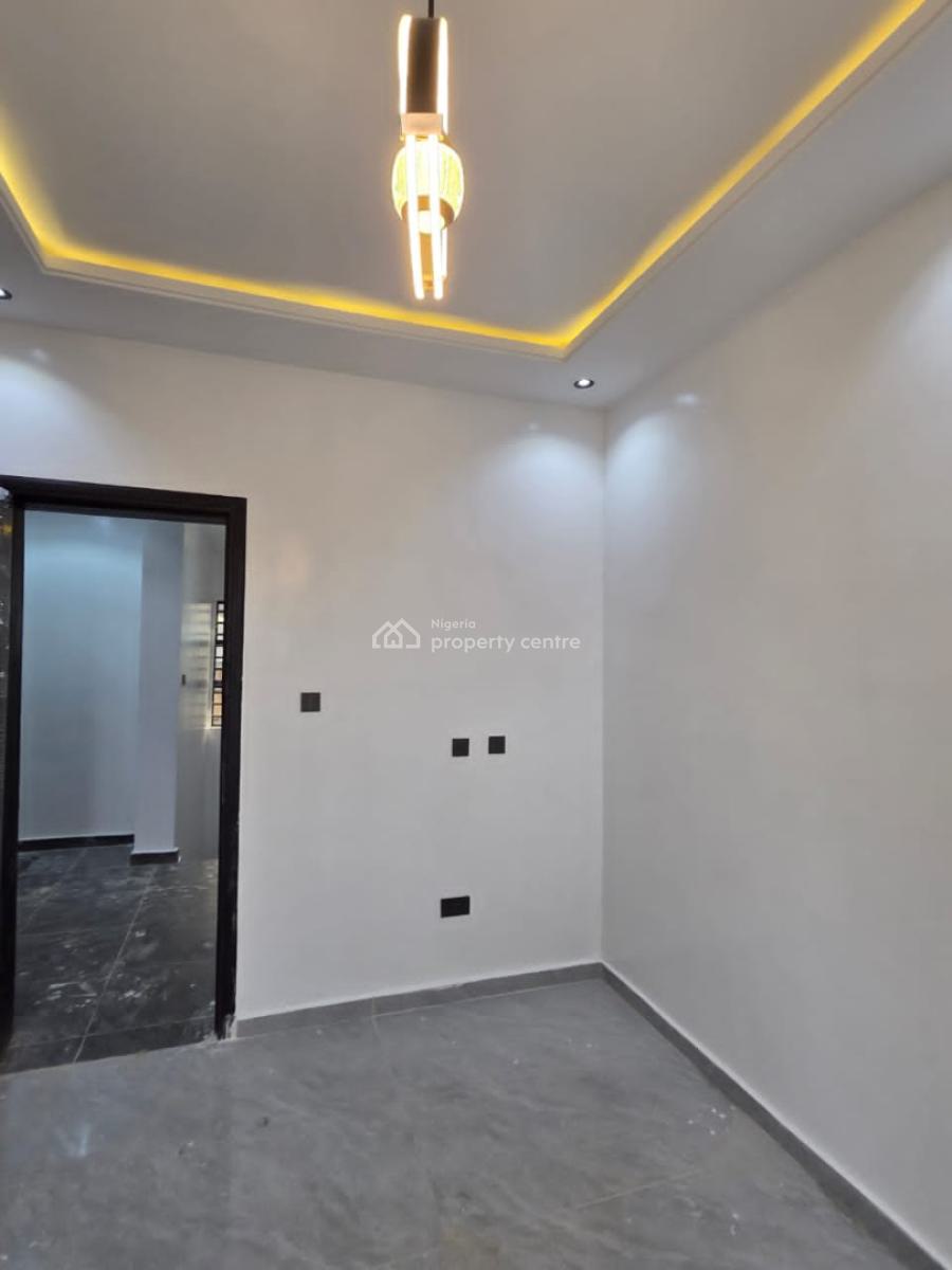 Perfect 5 Bedroom Terrace Duplex, Ajao Estate, Off Airport Road, Ikeja, Lagos, Terraced Duplex for Sale