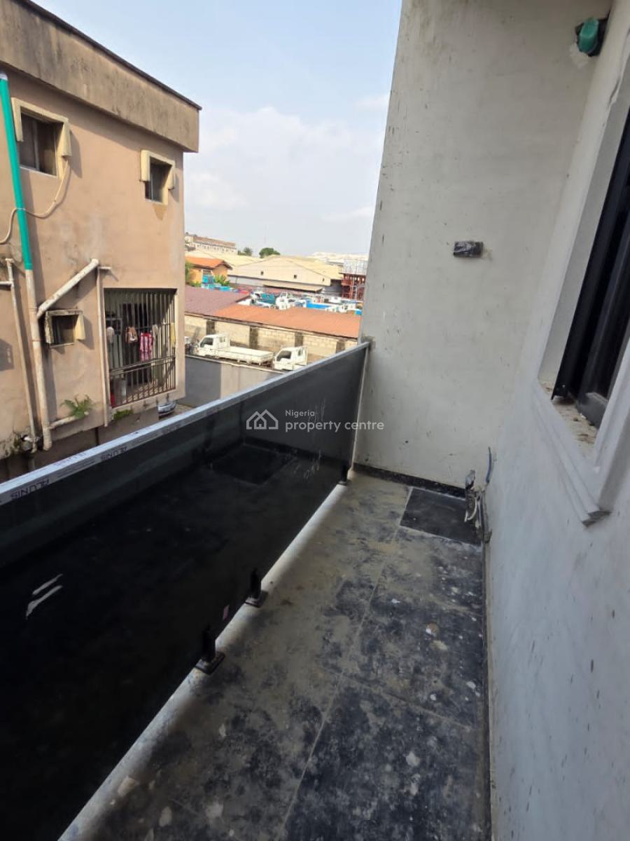 Perfect 5 Bedroom Terrace Duplex, Ajao Estate, Off Airport Road, Ikeja, Lagos, Terraced Duplex for Sale