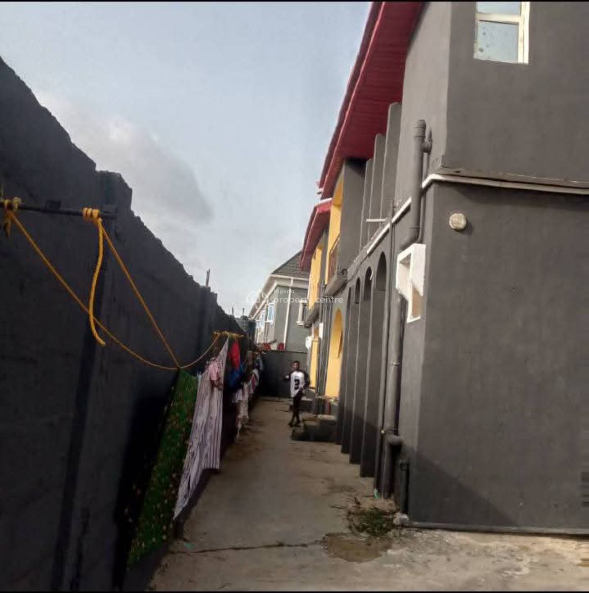 Well Maintained Block of Flats, Off Akesan/araromi Bus Stop, Lasu Isheri Road, Igando, Ikotun, Lagos, Block of Flats for Sale
