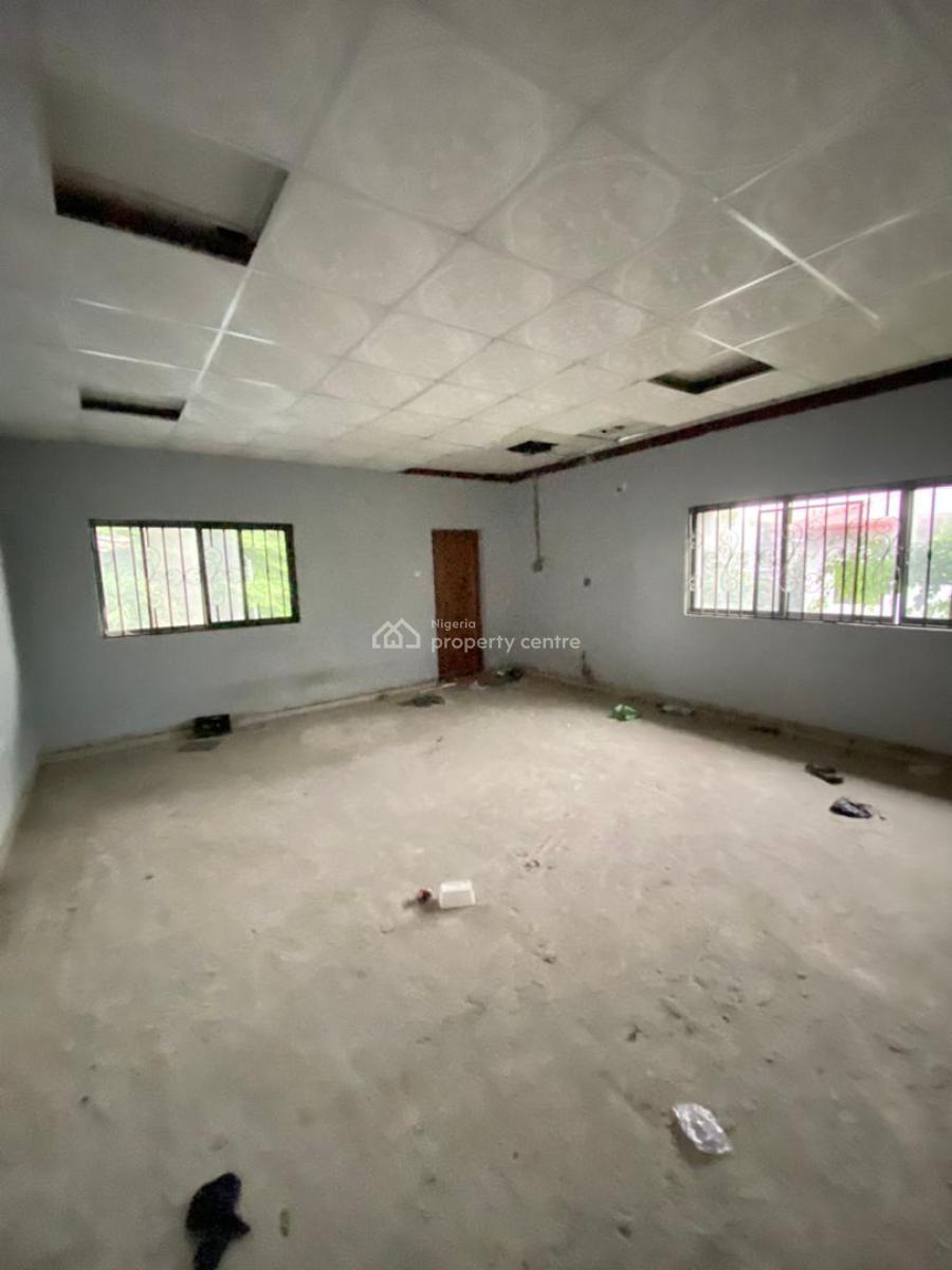 Executive Commercial Very Spacious Well Built 5 Bedroom with Bq, Lekki Phase 1, Lekki, Lagos, Commercial Property for Rent