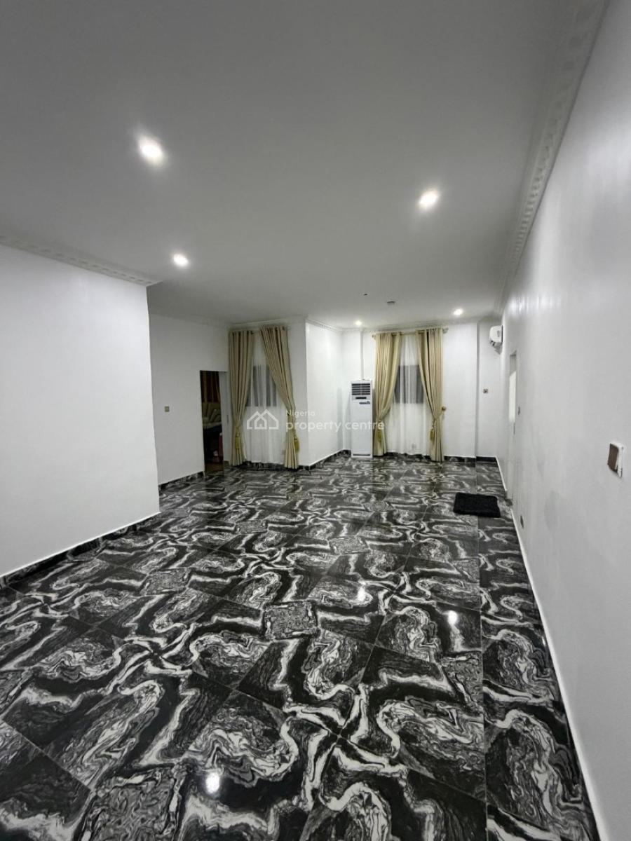 2 Bedrooms Flat with Bq, Peter Idimogo Close, Katampe, Abuja, Flat / Apartment for Rent