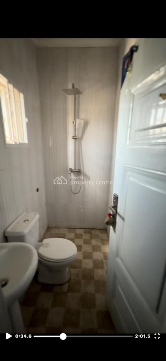 2 Bedrooms Flat with Bq, Peter Idimogo Close, Katampe, Abuja, Flat / Apartment for Rent