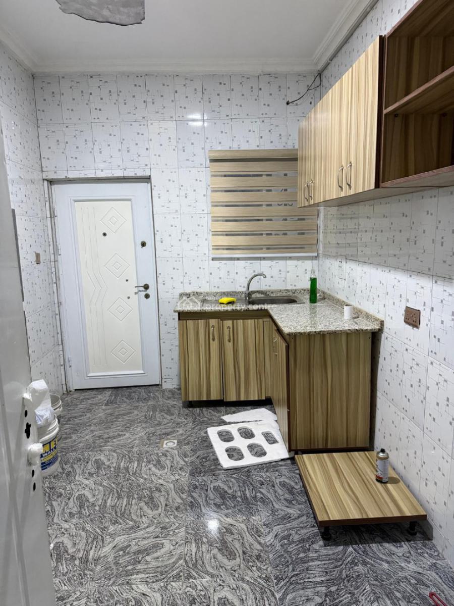 2 Bedrooms Flat with Bq, Peter Idimogo Close, Katampe, Abuja, Flat / Apartment for Rent