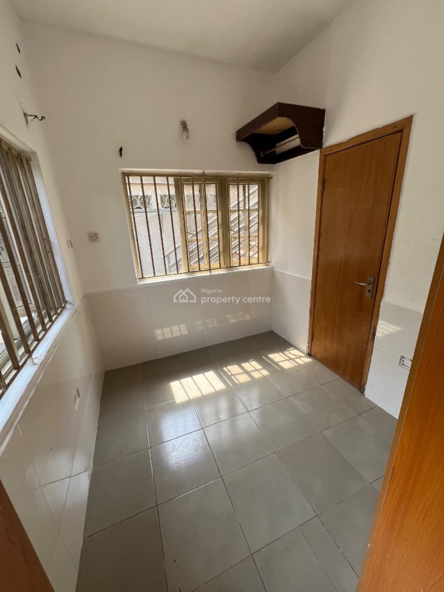 Self-contain Bq in The Heart of Lekki Phase 1, Lekki Phase 1, Lekki, Lagos, Self Contain (single Rooms) for Rent