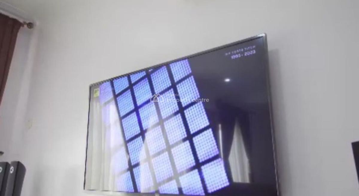 Fully Furnished and Serviced 3 Bedroom Penthouse, Cromwell Estate, Lekki, Lagos, Flat / Apartment Short Let