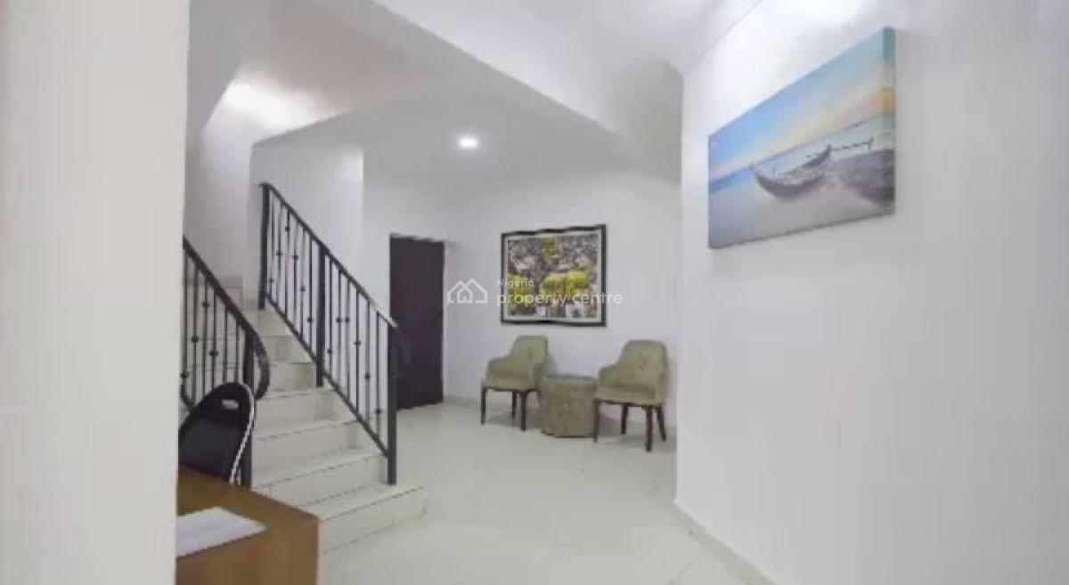 Fully Furnished and Serviced 3 Bedroom Penthouse, Cromwell Estate, Lekki, Lagos, Flat / Apartment Short Let