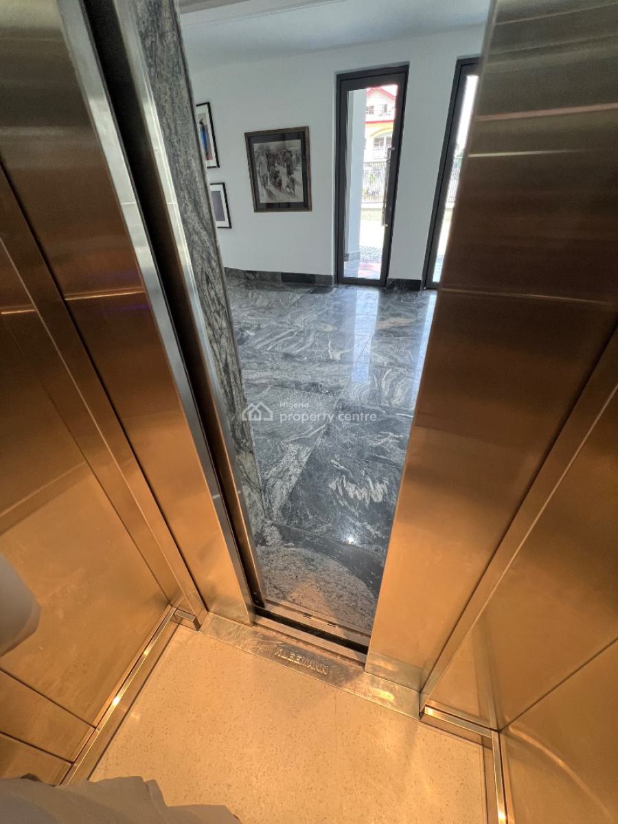 Rooftop/terrace for Restaurant, Bar, Church, Events, Lounge, Etc., Lekki Phase 1, Lekki, Lagos, Restaurant / Bar for Rent