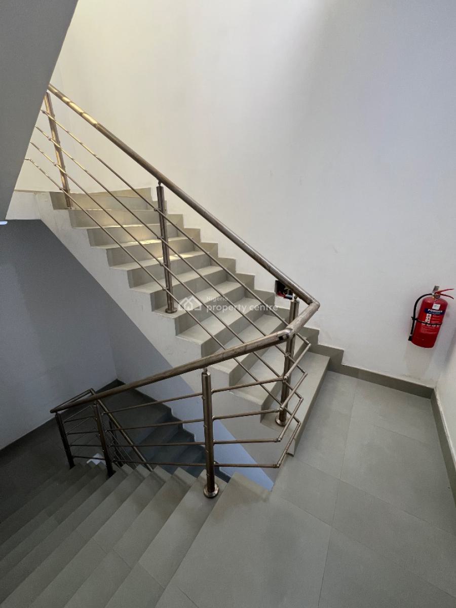 Rooftop/terrace for Restaurant, Bar, Church, Events, Lounge, Etc., Lekki Phase 1, Lekki, Lagos, Restaurant / Bar for Rent