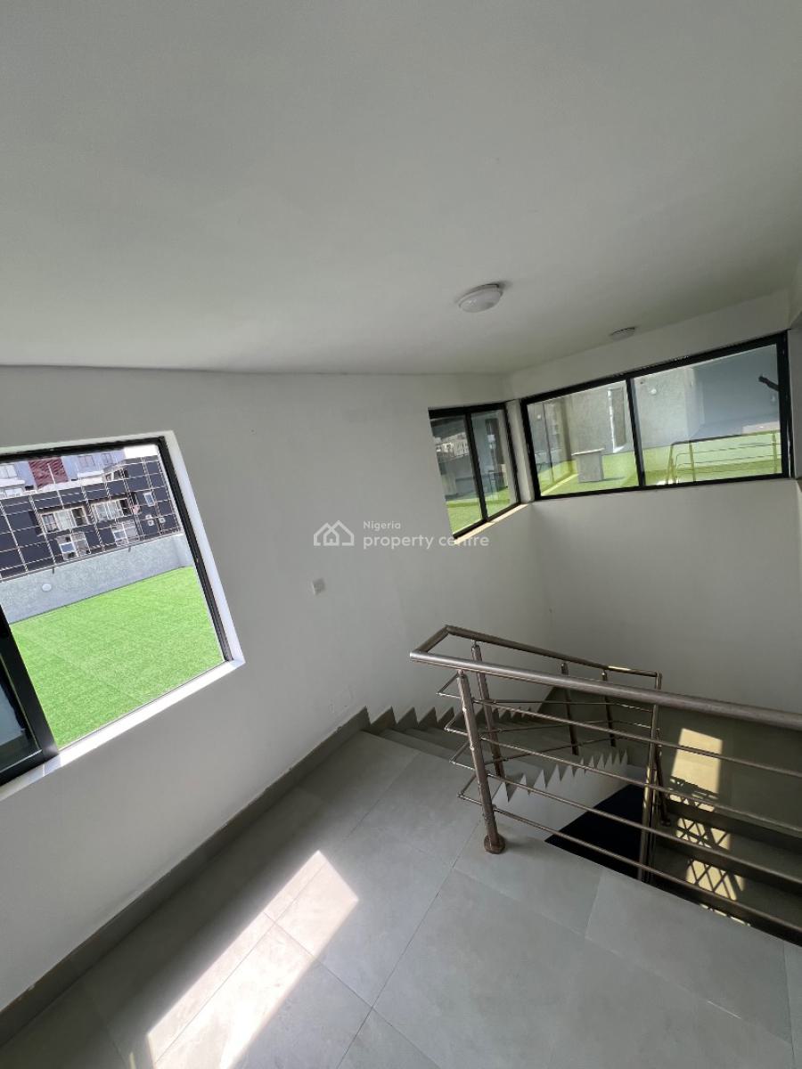 Rooftop/terrace for Restaurant, Bar, Church, Events, Lounge, Etc., Lekki Phase 1, Lekki, Lagos, Restaurant / Bar for Rent