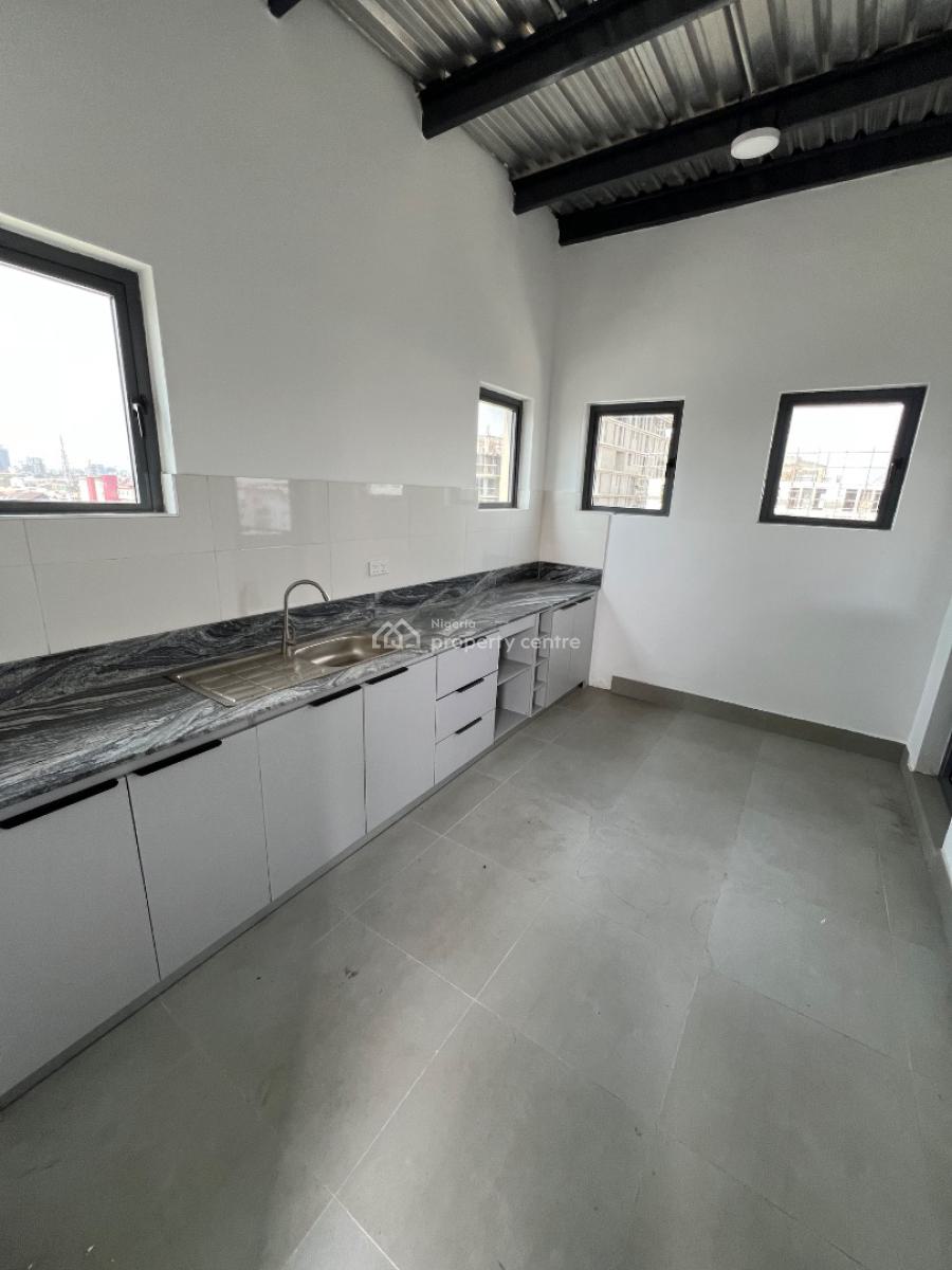 Rooftop/terrace for Restaurant, Bar, Church, Events, Lounge, Etc., Lekki Phase 1, Lekki, Lagos, Restaurant / Bar for Rent