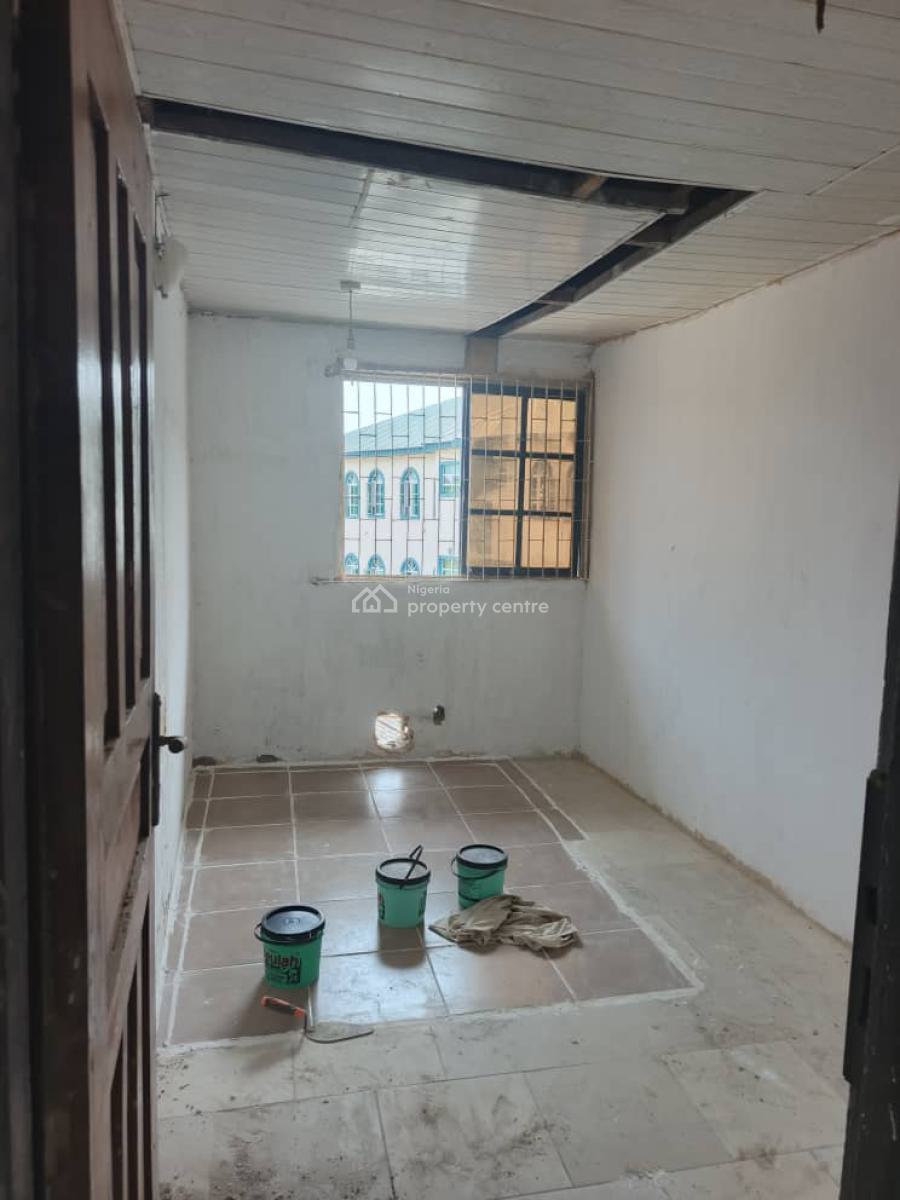 2 Units of 2 Bedrooms Flat, Upstairs, Soluyi, Gbagada, Lagos, Flat / Apartment for Rent
