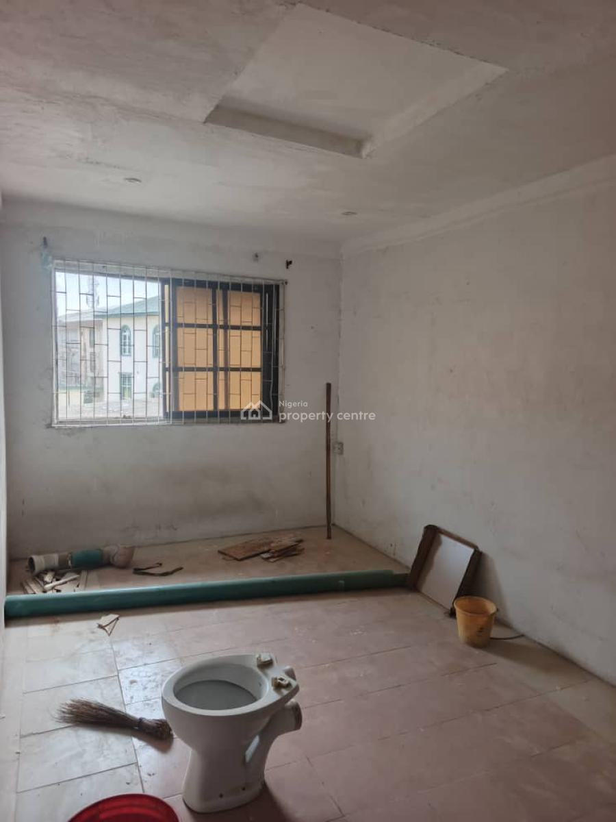 2 Units of 2 Bedrooms Flat, Upstairs, Soluyi, Gbagada, Lagos, Flat / Apartment for Rent