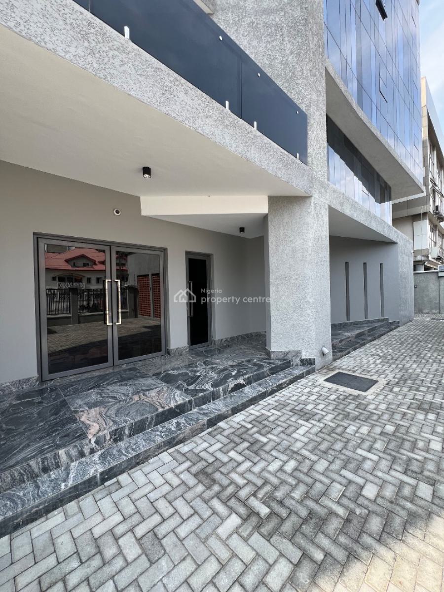 Rooftop Open Plan Office,  Also Suitable for Restaurant, Bar, Events, Lekki Phase 1, Lekki, Lagos, Office Space for Rent