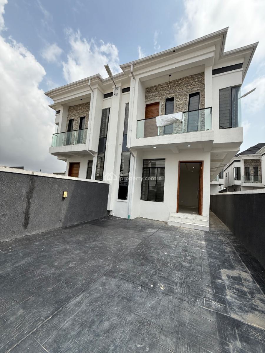 4 Bedroom Semi Detached with Bq for Distress, Ikota Villa Estate, Ikota, Lekki, Lagos, Semi-detached Duplex for Sale