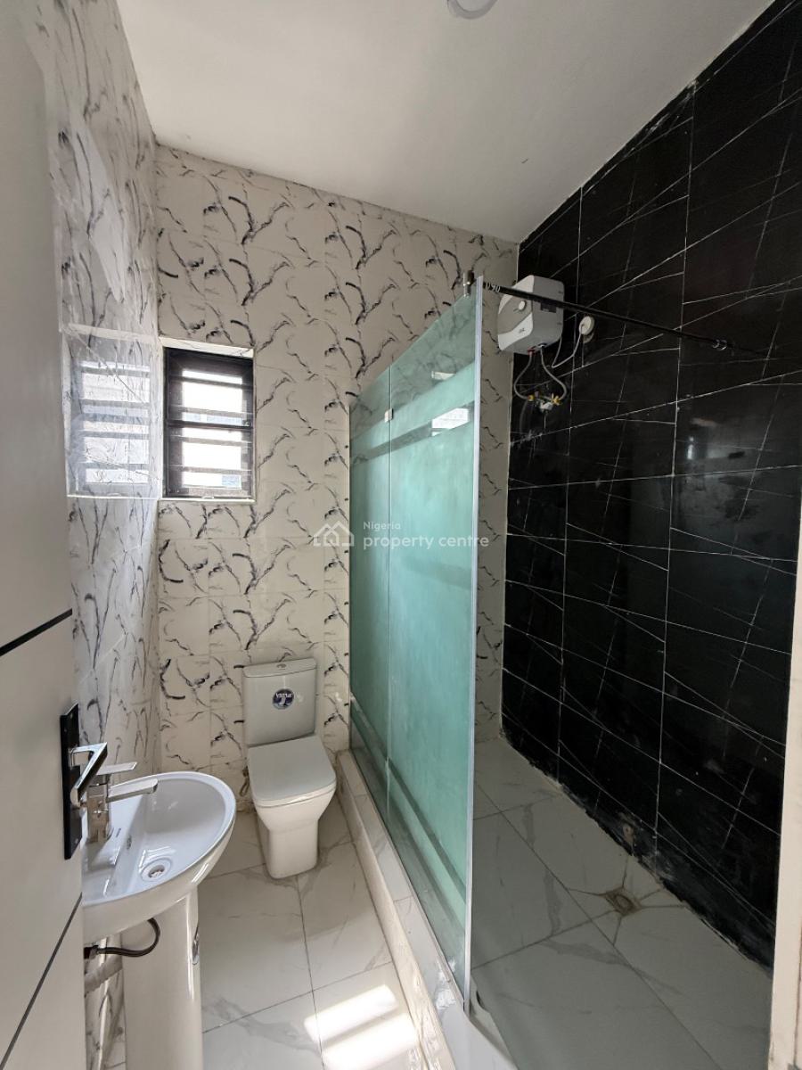 4 Bedroom Semi Detached with Bq for Distress, Ikota Villa Estate, Ikota, Lekki, Lagos, Semi-detached Duplex for Sale