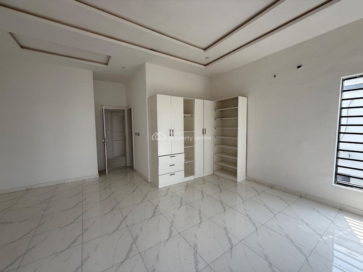 4 Bedroom Semi Detached with Bq for Distress, Ikota Villa Estate, Ikota, Lekki, Lagos, Semi-detached Duplex for Sale