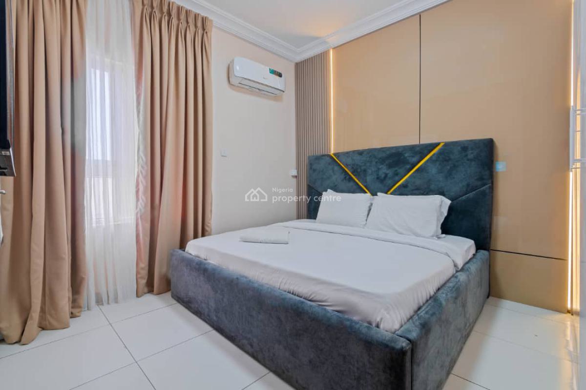 Luxurious Three Bedroom Apartment, Lekki Phase 1, Lekki, Lagos, Mini Flat (room and Parlour) Short Let