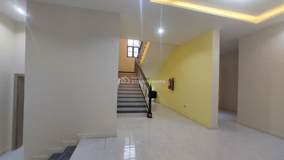 5 Bedroom Detached Mansion, Guzape District, Abuja, Detached Duplex for Sale