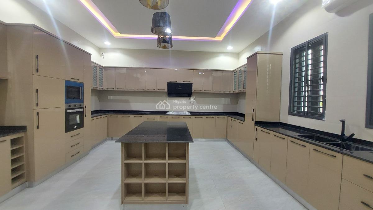 5 Bedroom Detached Mansion, Guzape District, Abuja, Detached Duplex for Sale