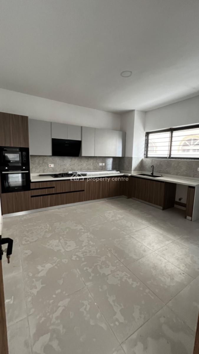 Lovely and Spacious 4-bedroom Terraced Duplex Plus Bq, Admiralty, Lekki Phase 1, Lekki, Lagos, Terraced Duplex for Rent