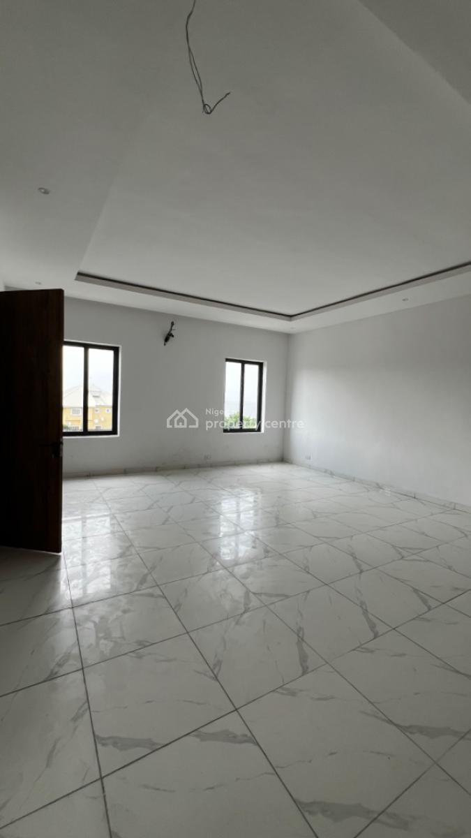 Lovely and Spacious 4-bedroom Terraced Duplex Plus Bq, Admiralty, Lekki Phase 1, Lekki, Lagos, Terraced Duplex for Rent