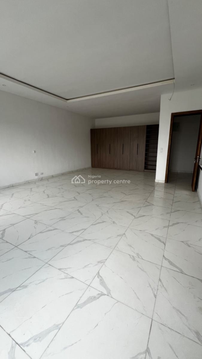 Lovely and Spacious 4-bedroom Terraced Duplex Plus Bq, Admiralty, Lekki Phase 1, Lekki, Lagos, Terraced Duplex for Rent