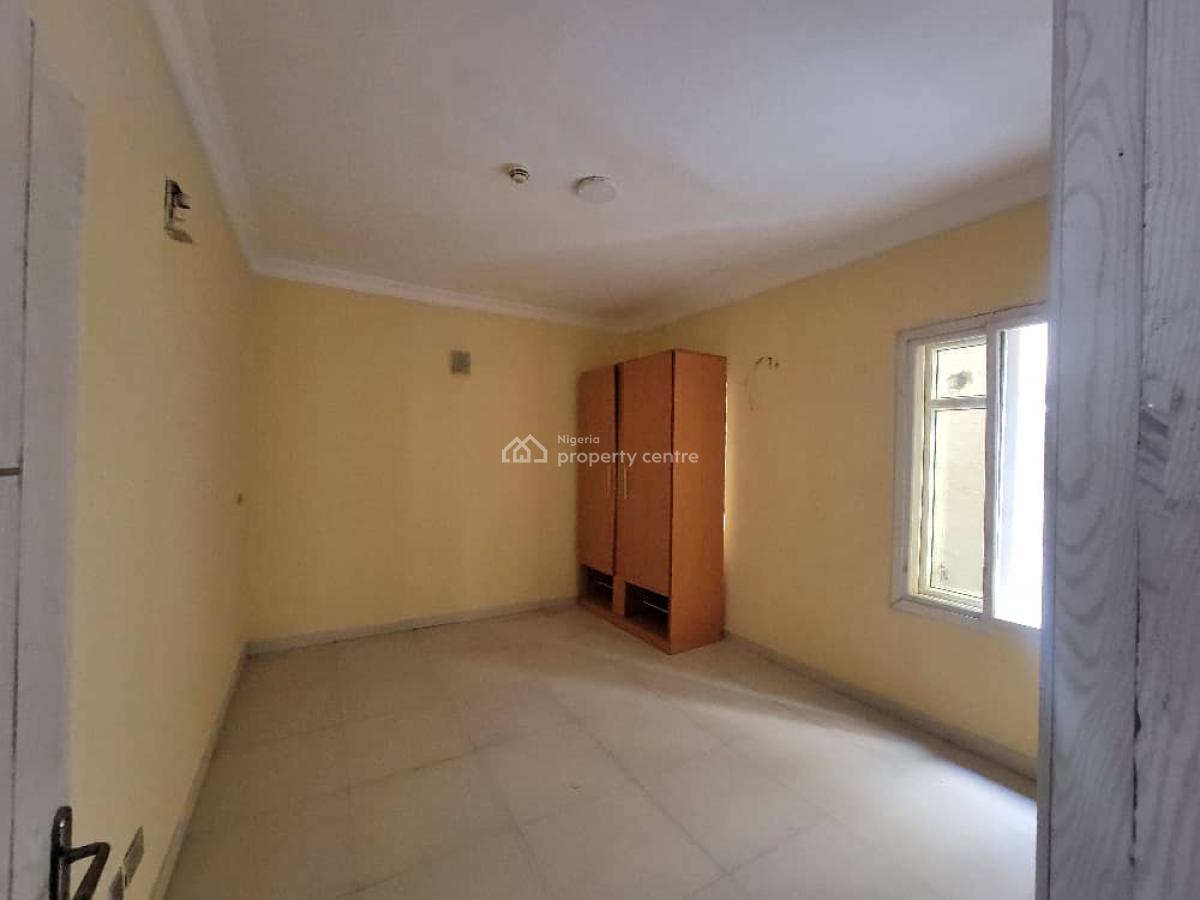 3 Bedrooms, Spar Road, Lekki Phase 1, Lekki, Lagos, Flat / Apartment for Rent