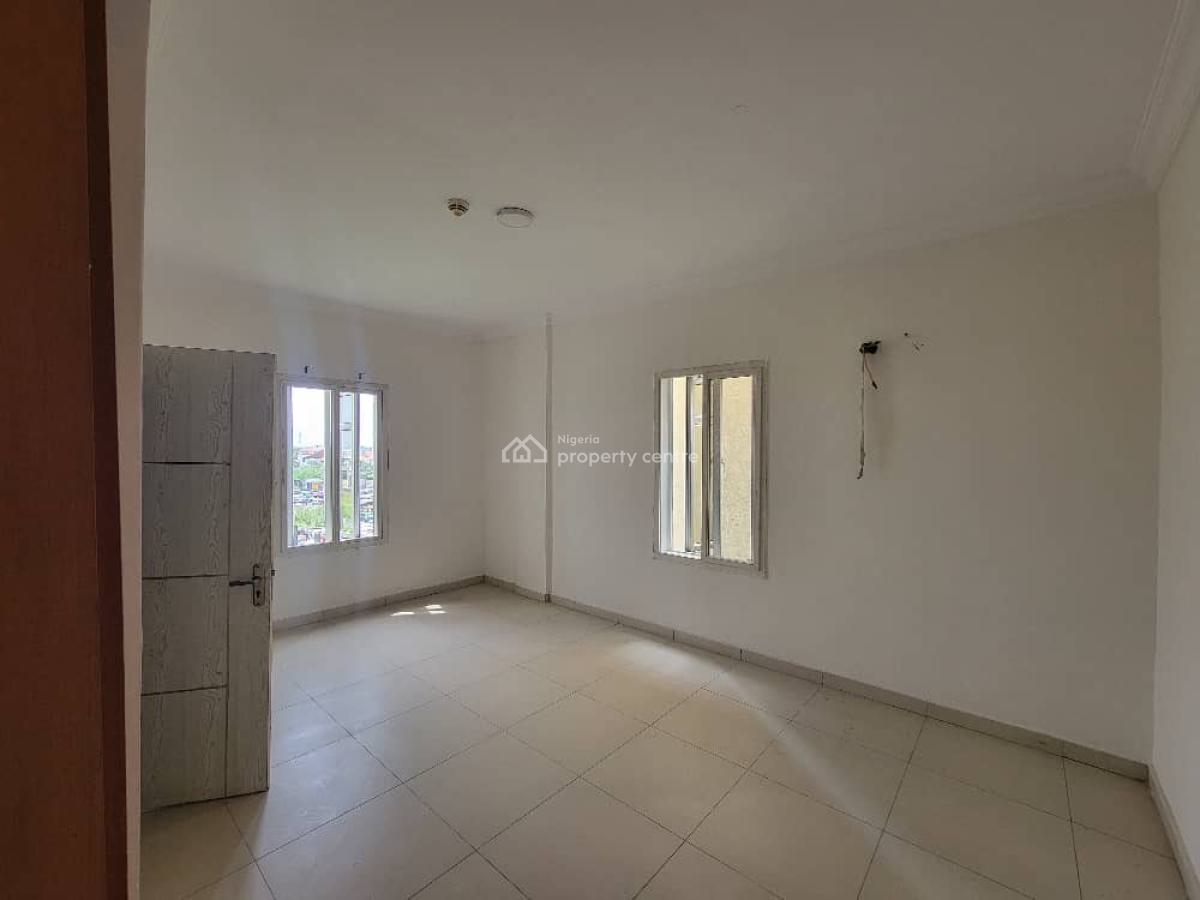 3 Bedrooms, Spar Road, Lekki Phase 1, Lekki, Lagos, Flat / Apartment for Rent