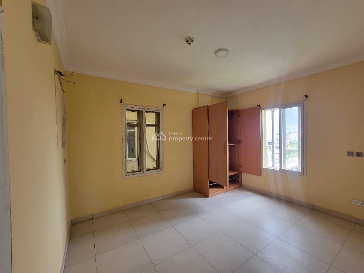 3 Bedrooms, Spar Road, Lekki Phase 1, Lekki, Lagos, Flat / Apartment for Rent
