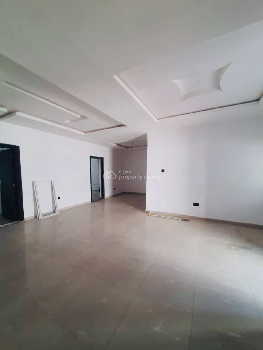 Distress Deal! Exquisite and Spacious 2 Bedroom Apartment, Sangotedo, Ajah, Lagos, Flat / Apartment for Sale