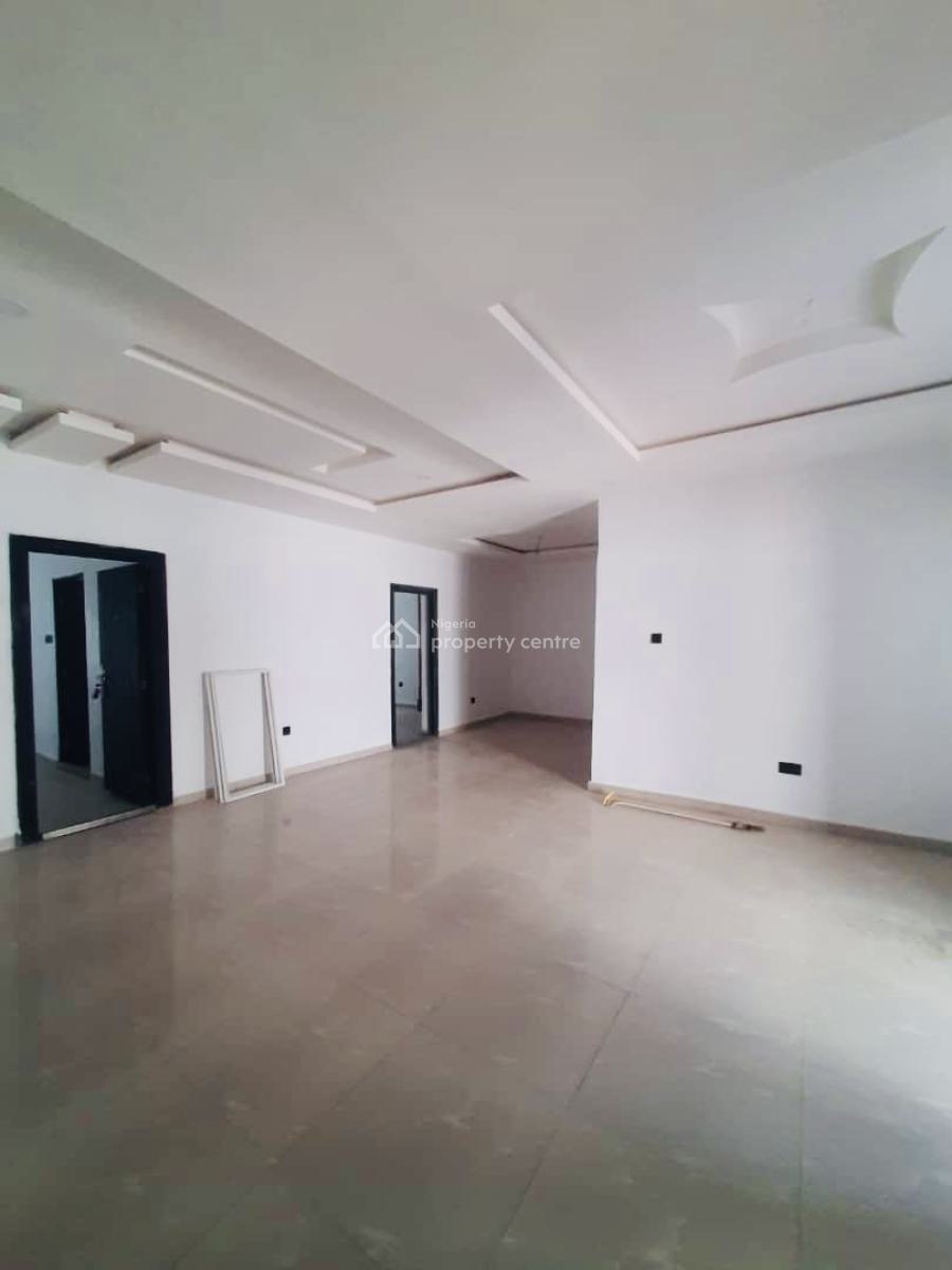 Distress Deal! Exquisite and Spacious 2 Bedroom Apartment, Sangotedo, Ajah, Lagos, Flat / Apartment for Sale