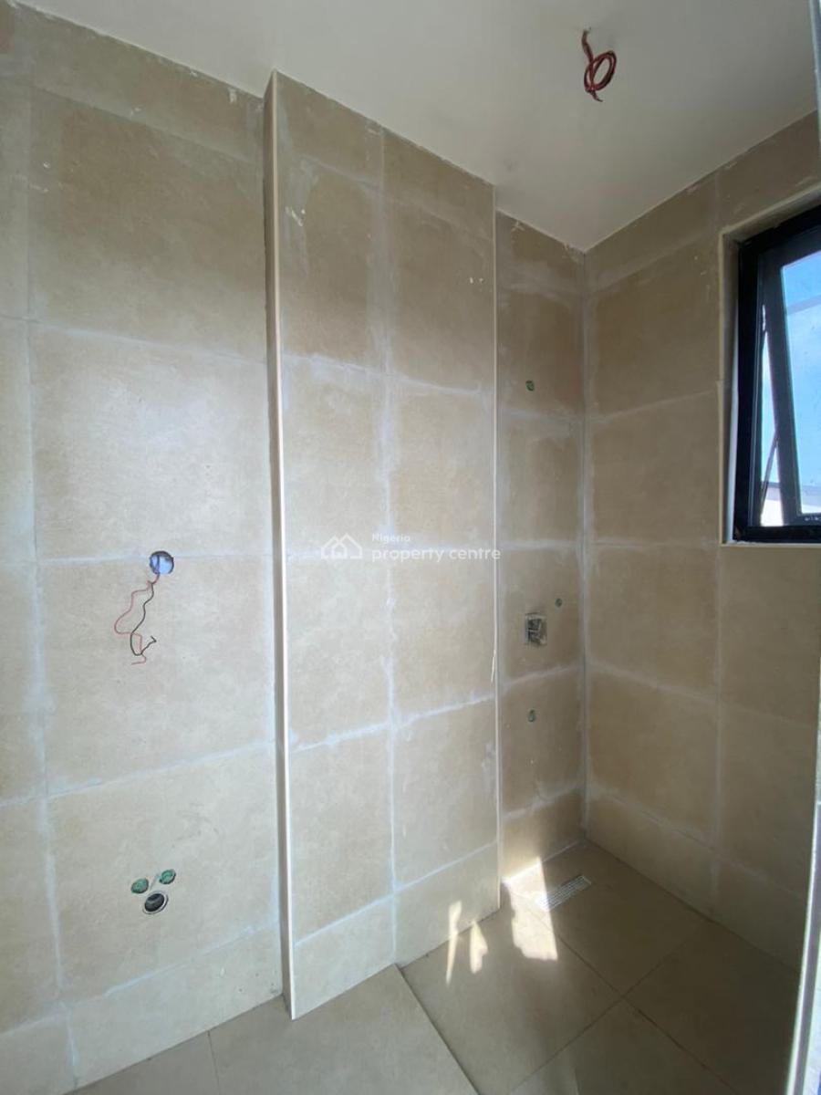 Fully Serviced 2 Bedroom Apartment with Rooftop Swimming Pool, Lekki Phase 1, Lekki, Lagos, Flat / Apartment for Sale