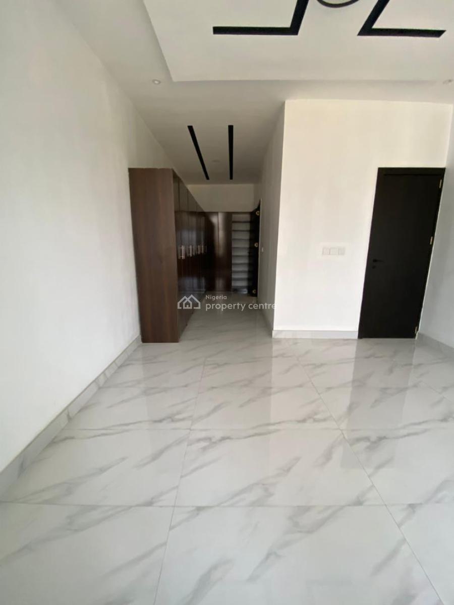 Exquisite 4 Bedroom Semi-detached Duplex with Bq, Chevron, Lekki Phase 2, Lekki, Lagos, Semi-detached Duplex for Rent