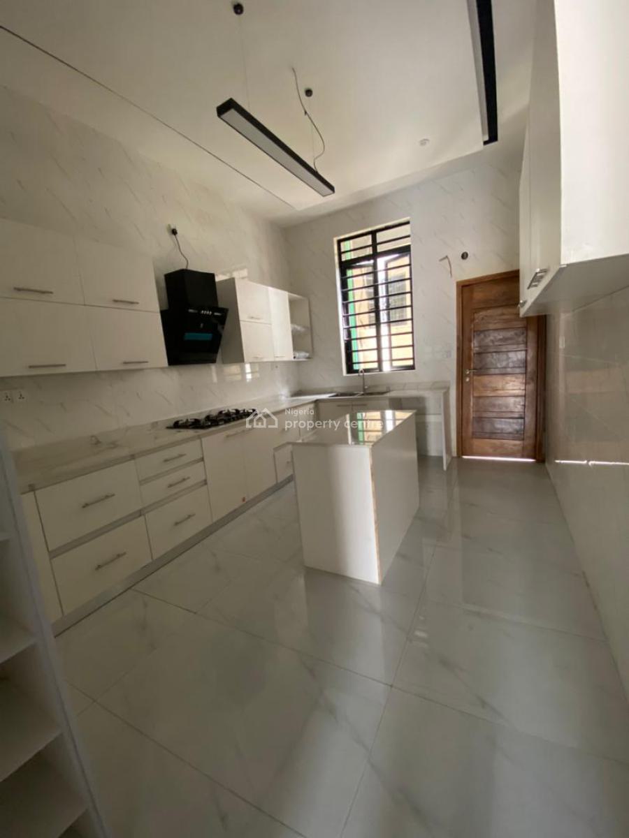 Exquisite 4 Bedroom Semi-detached Duplex with Bq, Chevron, Lekki Phase 2, Lekki, Lagos, Semi-detached Duplex for Rent