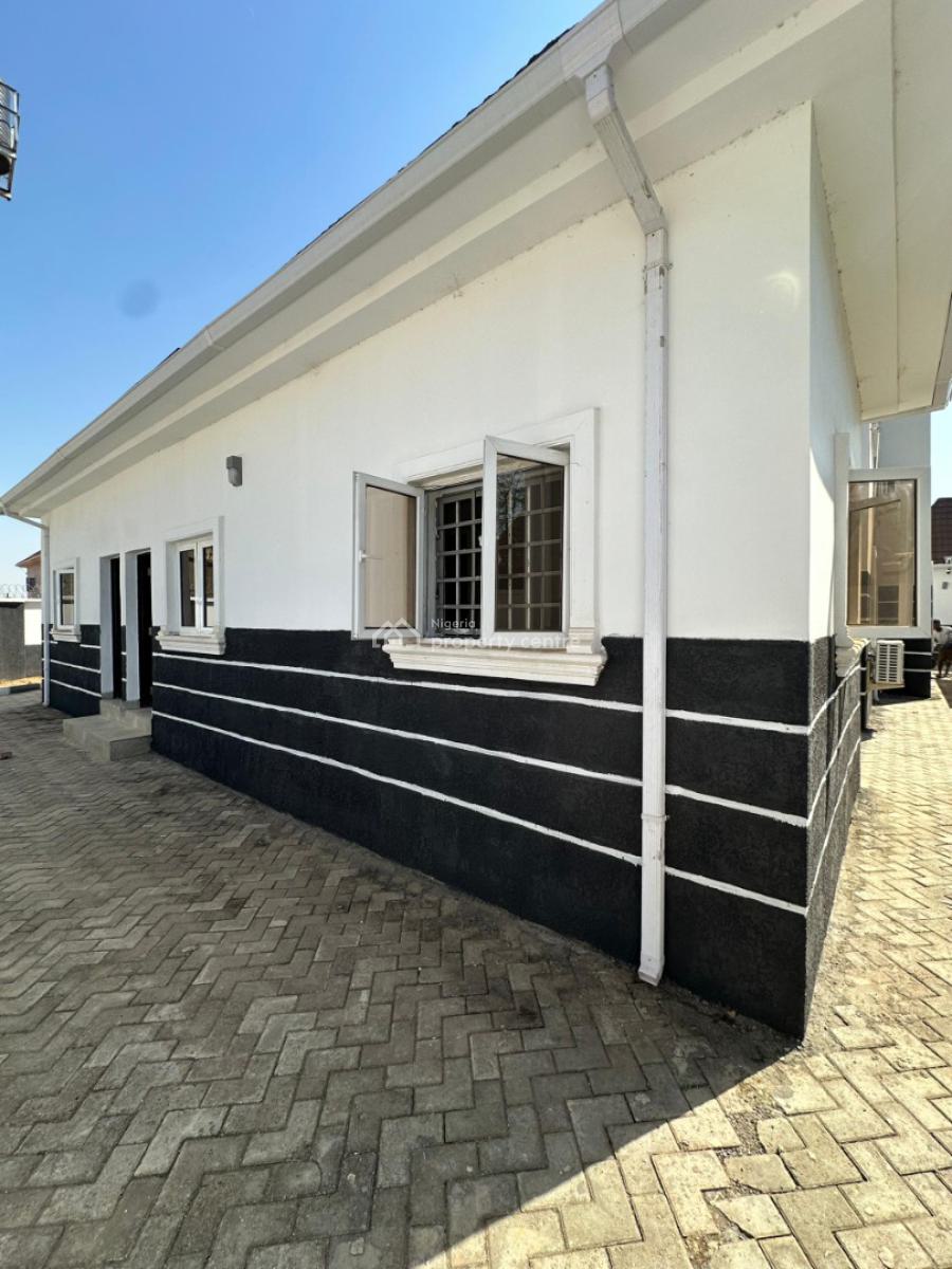 1unit of 1bedroom &1unit of Self-contain, Nnpc Estate Lifecamp, Life Camp, Abuja, Flat / Apartment for Rent