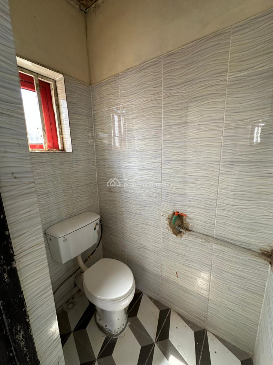 1unit of 1bedroom &1unit of Self-contain, Nnpc Estate Lifecamp, Life Camp, Abuja, Flat / Apartment for Rent