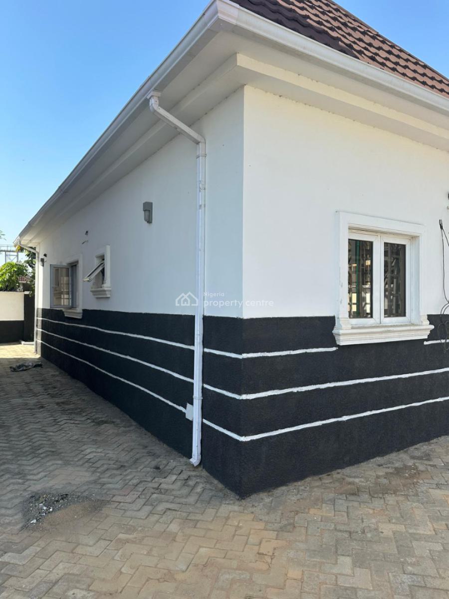 1unit of 1bedroom &1unit of Self-contain, Nnpc Estate Lifecamp, Life Camp, Abuja, Flat / Apartment for Rent