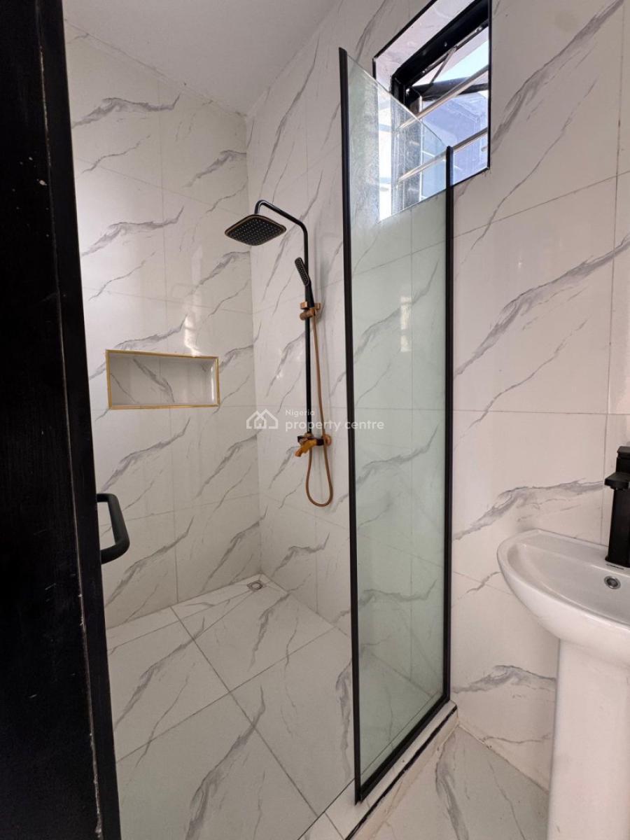 Cozy  3 Bedroom  Semi-detached  Duplex with  a Bq, Ikota, Lekki, Lagos, Semi-detached Duplex for Sale