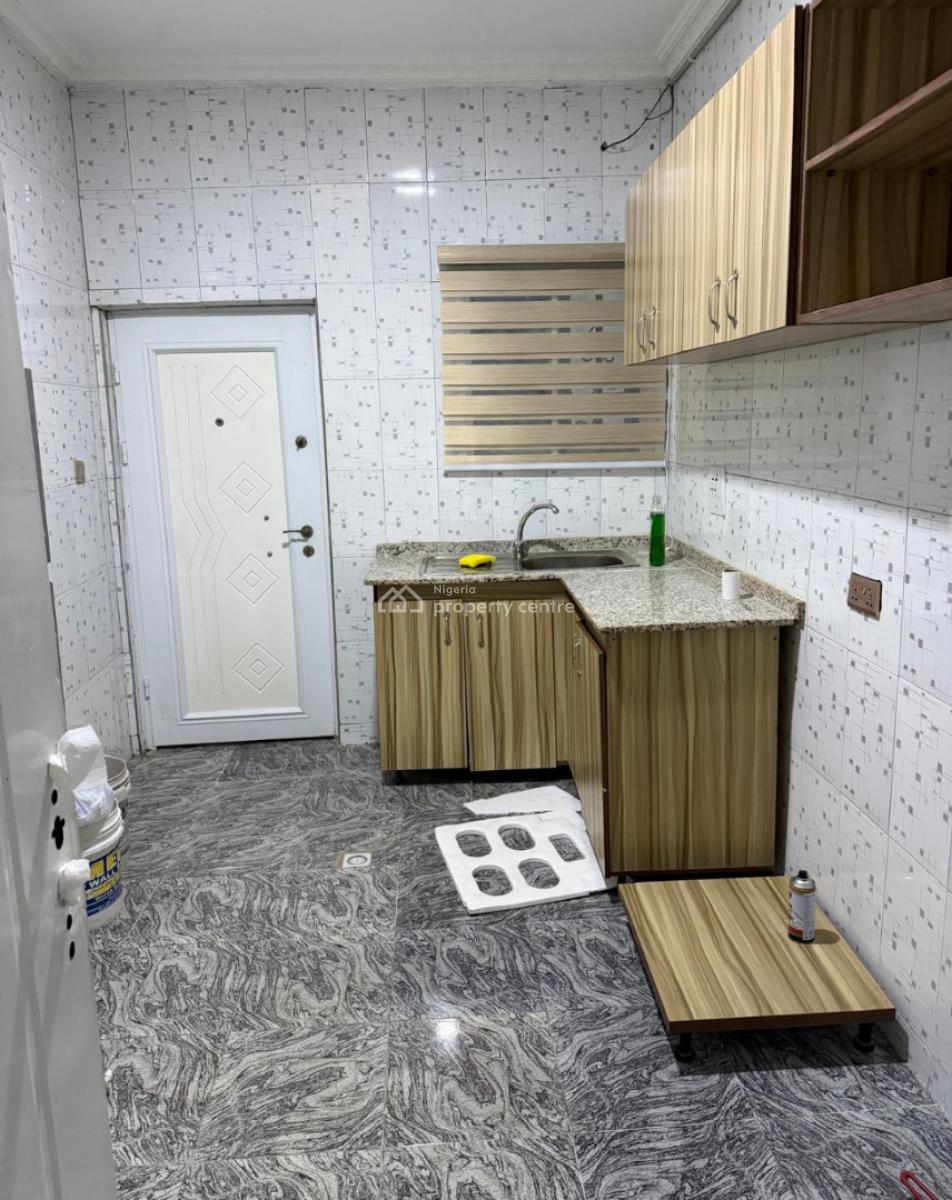 Partly Furnished 2 Bedroom Apartment and Boys Quarter, Katampe (main), Katampe, Abuja, Flat / Apartment for Rent