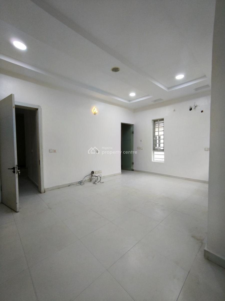 Well Renovated Beautiful 5 Bedroom Detached Plus Bq, Chevron, Lekki, Lagos, Detached Duplex for Rent