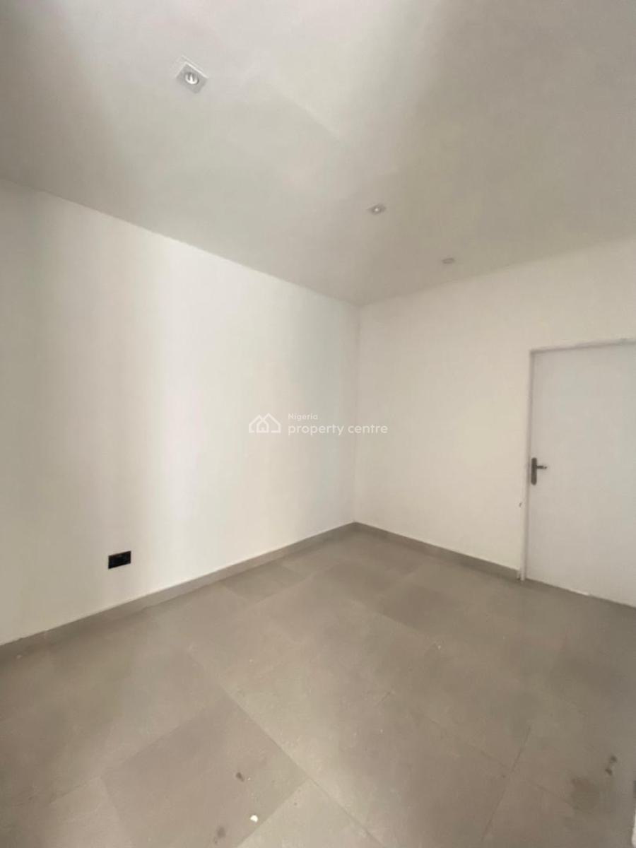 Nicely Built 2 Bedroom Apartment with Pool, Gym & Kids Play Area., Ologolo, Lekki, Lagos, Flat / Apartment for Sale