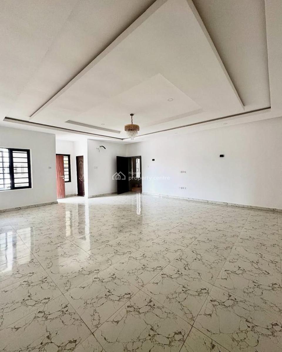 Serviced 3 Bedrooms Apartment with Bq Available, Orchid Estate, Lekki, Lagos, Flat / Apartment for Sale