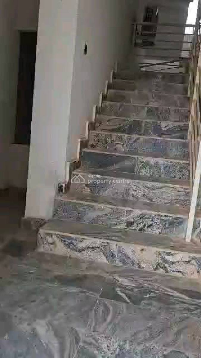 Tastefully Finished Spacious Standard Built 3 Bedroom Apartment., Jahi, Abuja, House for Rent