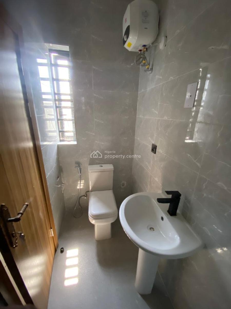 Two Bedroom Flat, Mobil Road, Ilaje, Ajah, Lagos, Flat / Apartment for Rent